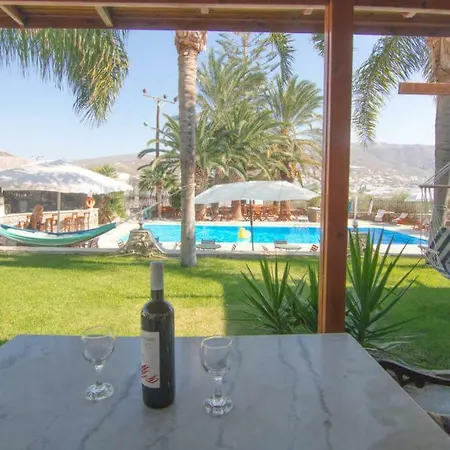 Eden Park Aparthotel 3*