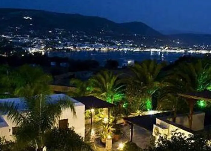 Lejlighedshotel Eden Park Páros